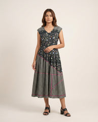 Vidhi Dress- Black