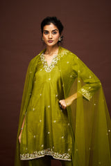 Viha Kurtha set with dupatta - Green