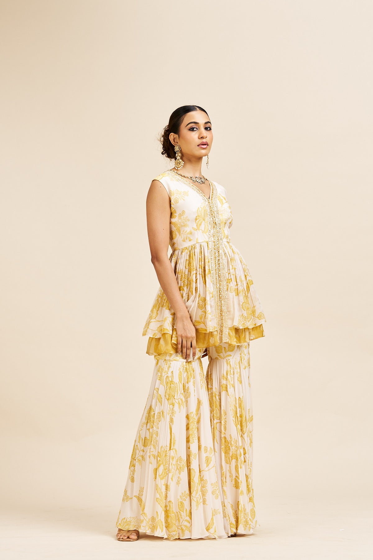 Aashi Sharara Set_ Ivory