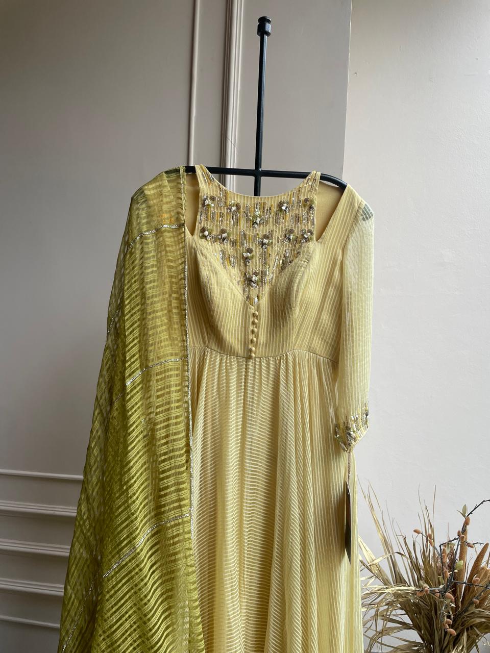 Dasya Dress
