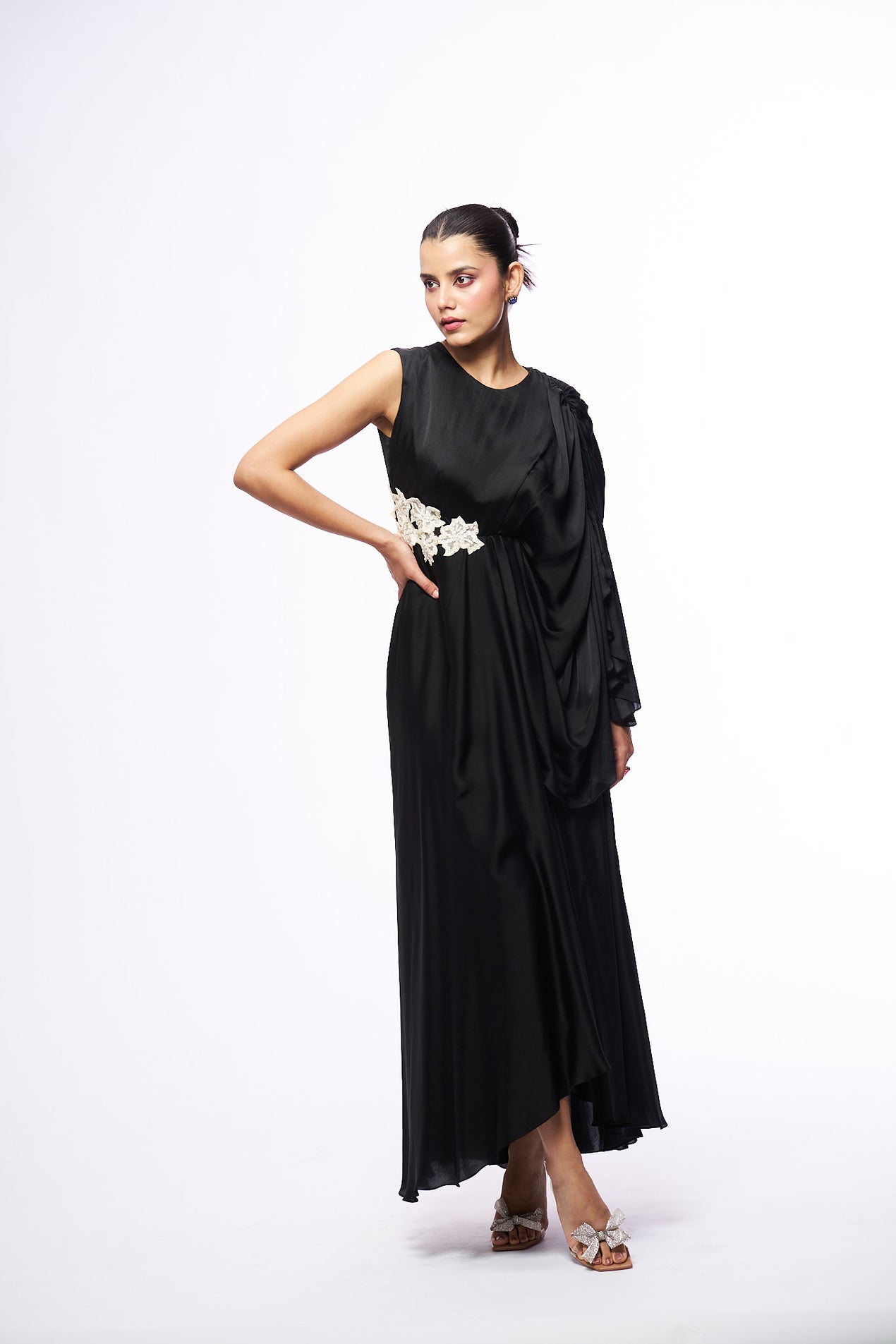 knee length dresses for ladies ISSA LONDON GREEN & MULTI COLOURED SILK LONG SLEEVE MAXI DRESS SIZE 8 –  Whispers Dress Agency main image 0