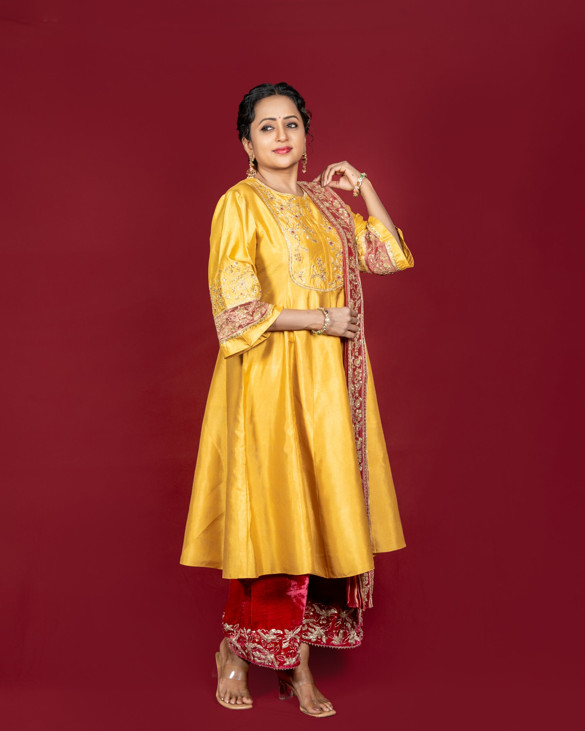 Tesharya Yellow and Pink Kurti Set with Dupatta | Suma Kanakala