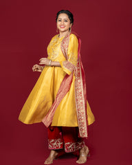 Tesharya Yellow and Pink Kurti Set with Dupatta | Suma Kanakala