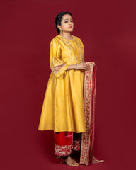 Tesharya Yellow and Pink Kurti Set with Dupatta | Suma Kanakala