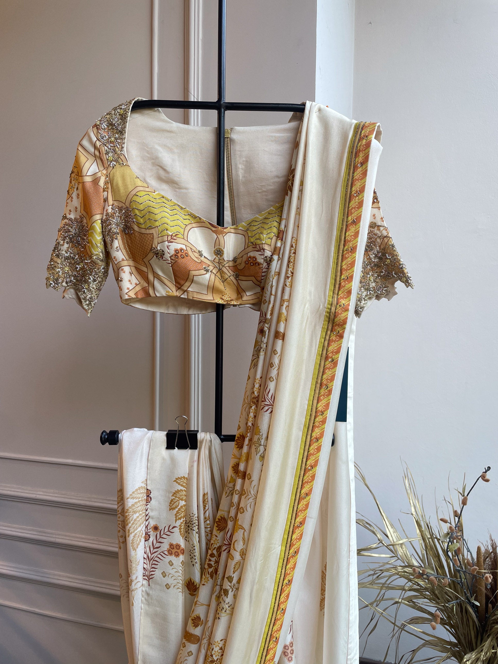 Prisha Printes Saree with Blouse